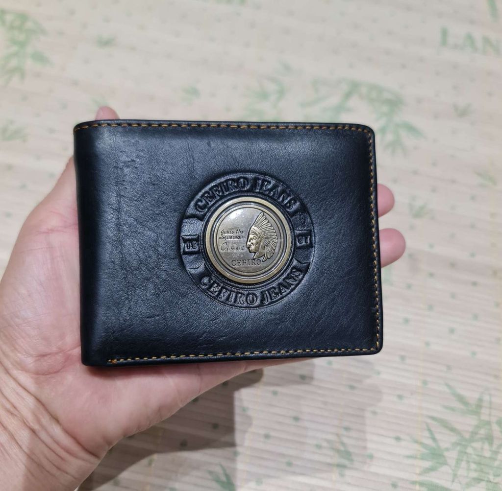 Ví nam da bò đen mới - Ví nam chất luôn.. Mua bán Túi xách tại Quận Gò Vấp Tp Hồ Chí Minh được đăng bởi Anh Ba  Hàng hiệu tuyển Chuyên bán Online uy tín hình 1