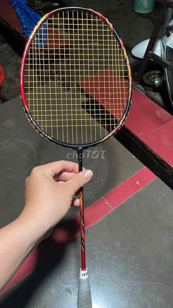 Vợt cầu lông Yonex 99 Game đỏ
