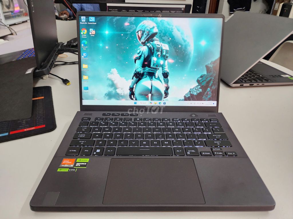 Laptop Gaming Asus Zephyrus G14 2022 R9HS RX6800HS