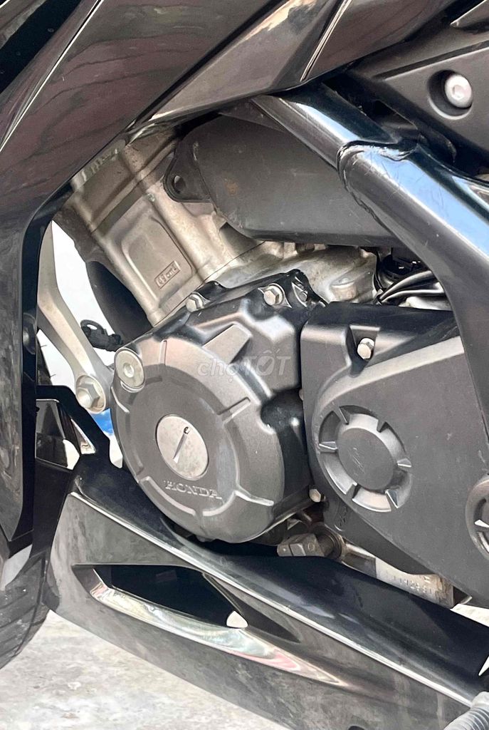 Honda CBR 150R 2018. Mua bán Xe máy tại Thành phố Vũng Tàu Bà Rịa - Vũng Tàu được đăng bởi Cao Trí hình 14