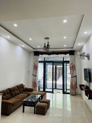Аренда · 3 комн. · 90 м² · Quận Hải Châu, ул. Vũ Trọng Phụng
