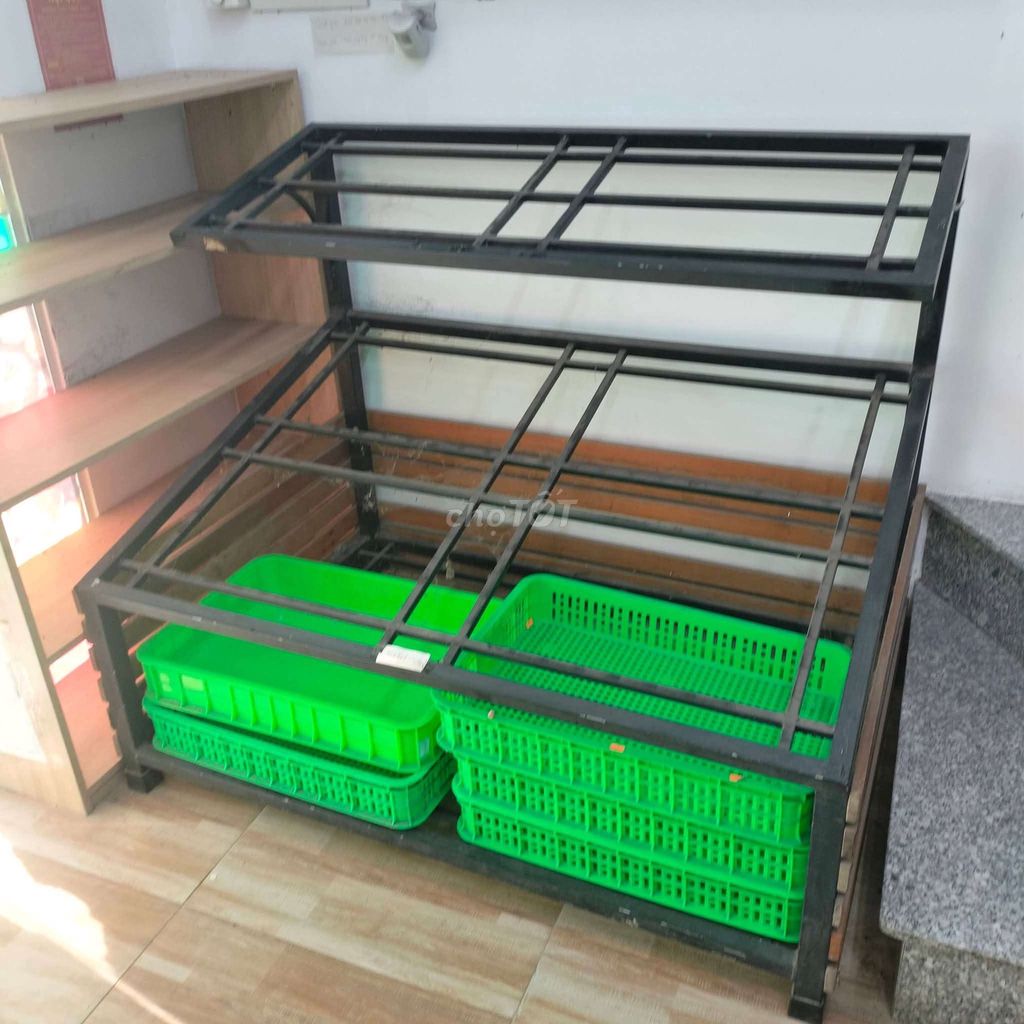 Kệ trưng bày sắt dày nặng.. Mua bán Tủ, kệ gia đình tại Quận Ngũ Hành Sơn Đà Nẵng được đăng bởi Nguyễn Hằng hình 1