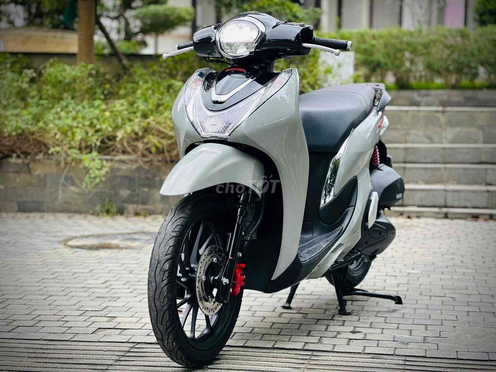 HONDA -SH MODE -HỖ TRỢ TRẢ GÓP. Mua bán Xe máy tại Thành phố Huế Thừa Thiên Huế được đăng bởi DVCĐ Toàn Thắng hình 1