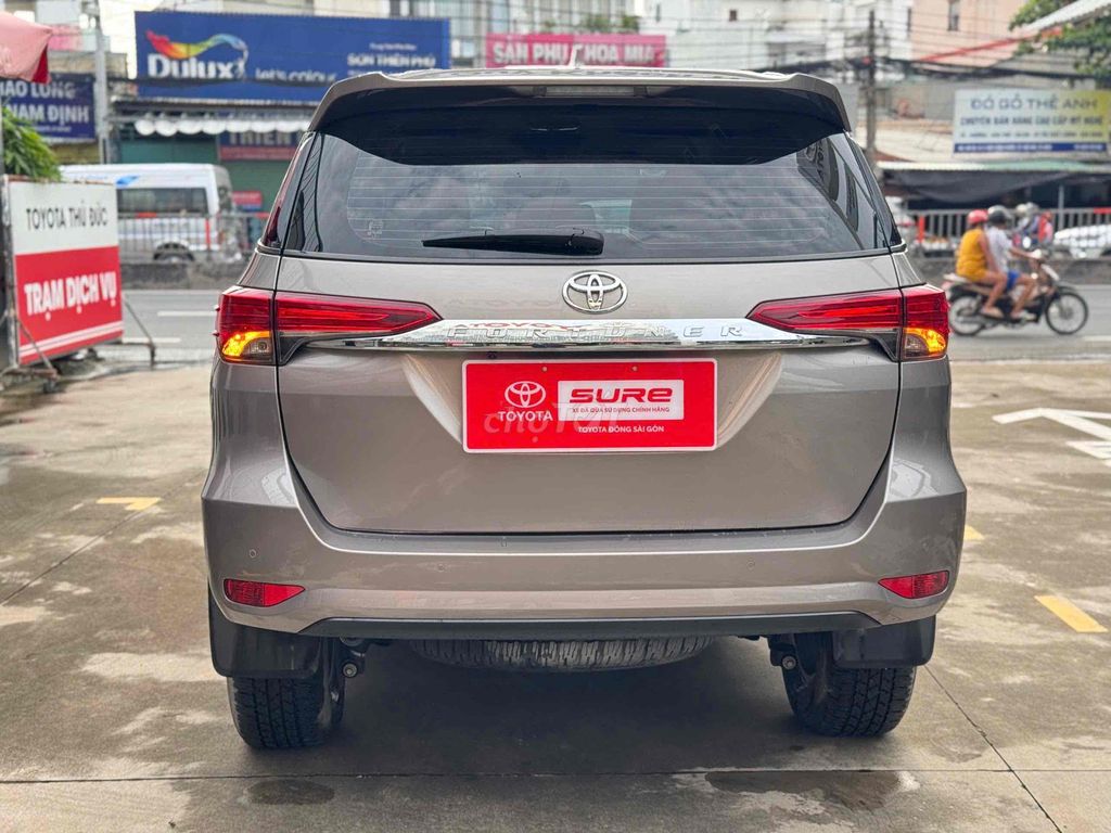 Toyota Fortuner dầu tự động màu đồng 2022 sơn zin. Mua bán Ô tô tại Huyện Hóc Môn Tp Hồ Chí Minh được đăng bởi Đại lý chính hãng xe qua sử dụng Toyota Sài Gòn hình 2