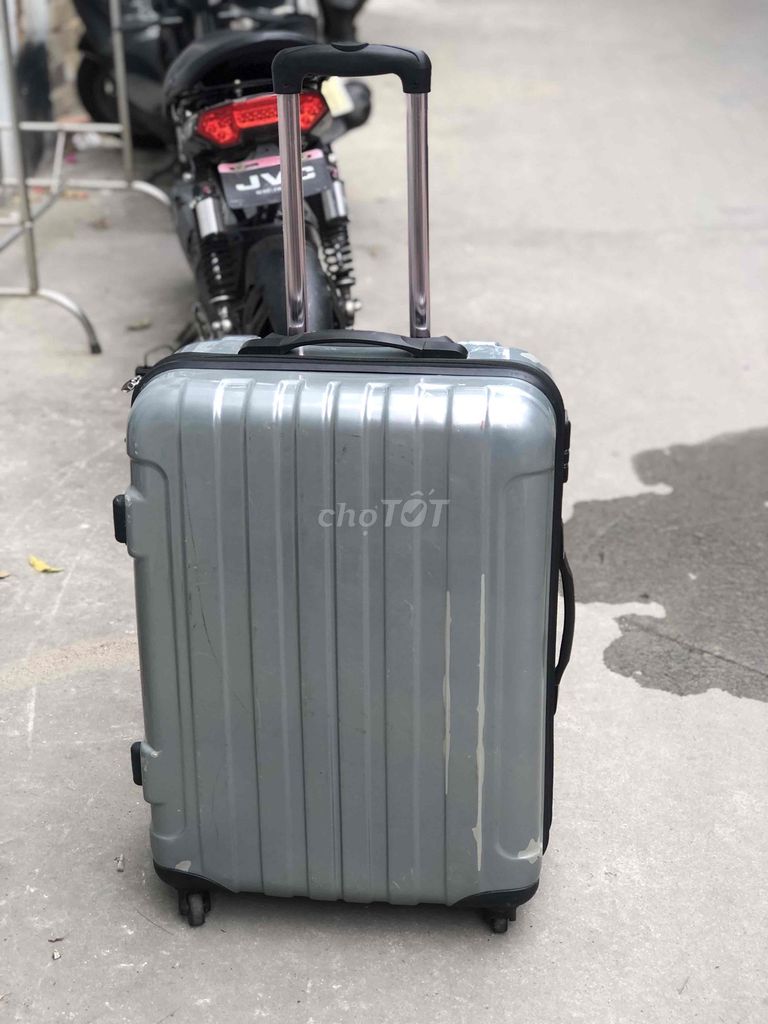 Vali kéo size 24. Mua bán Túi xách tại Quận Thanh Khê Đà Nẵng được đăng bởi Đồ cũ Thanh Lý Tại Đà nẵng hình 1