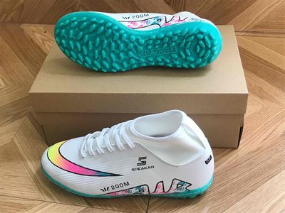 giày đá bóng -size 38-. Mua bán Giày dép tại Huyện Thanh Trì Hà Nội được đăng bởi long hoang
