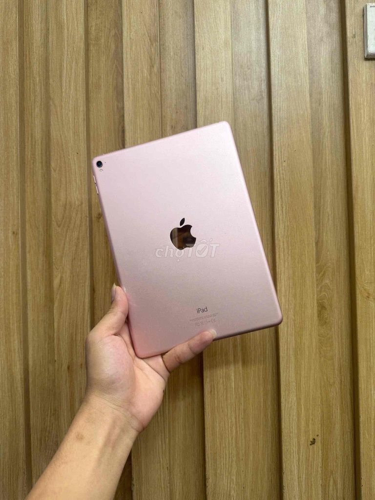 Apple iPad Pro 9.7 inch 32GB Hồng. Mua bán Máy tính bảng tại Quận Đống Đa Hà Nội được đăng bởi Hanoi moibile đức hình 1