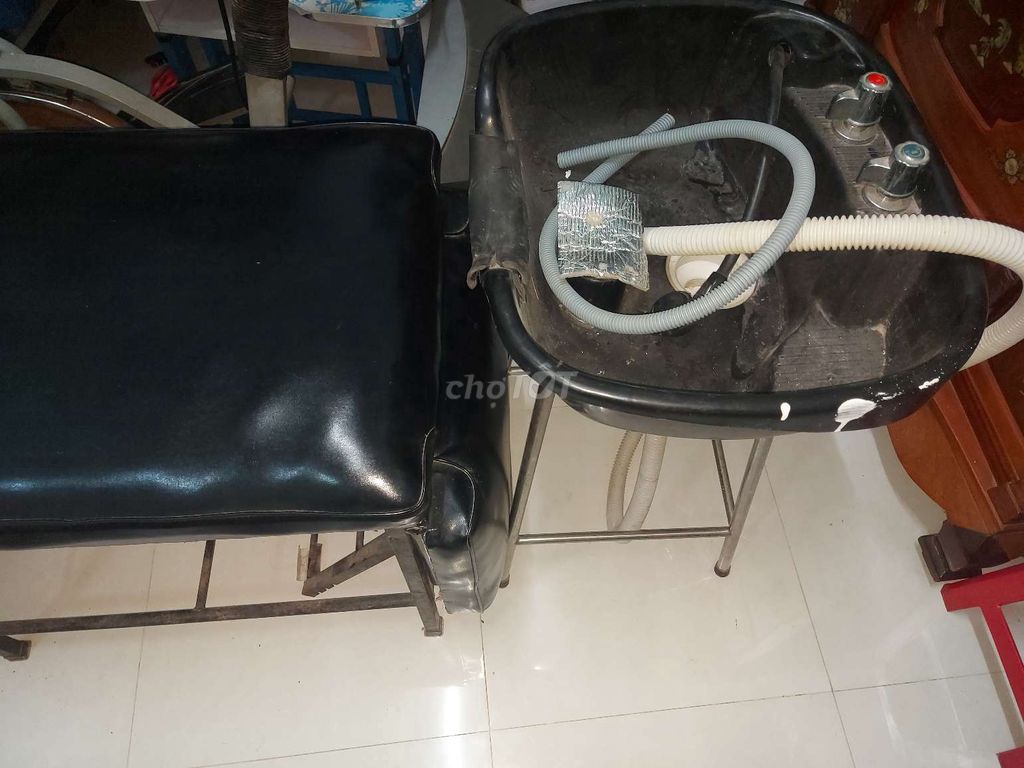 Ghế gội đầu Đen Kim loại Da. Mua bán Giường, chăn ga gối nệm tại Quận Bình Thuỷ Cần Thơ được đăng bởi Phải hình 1