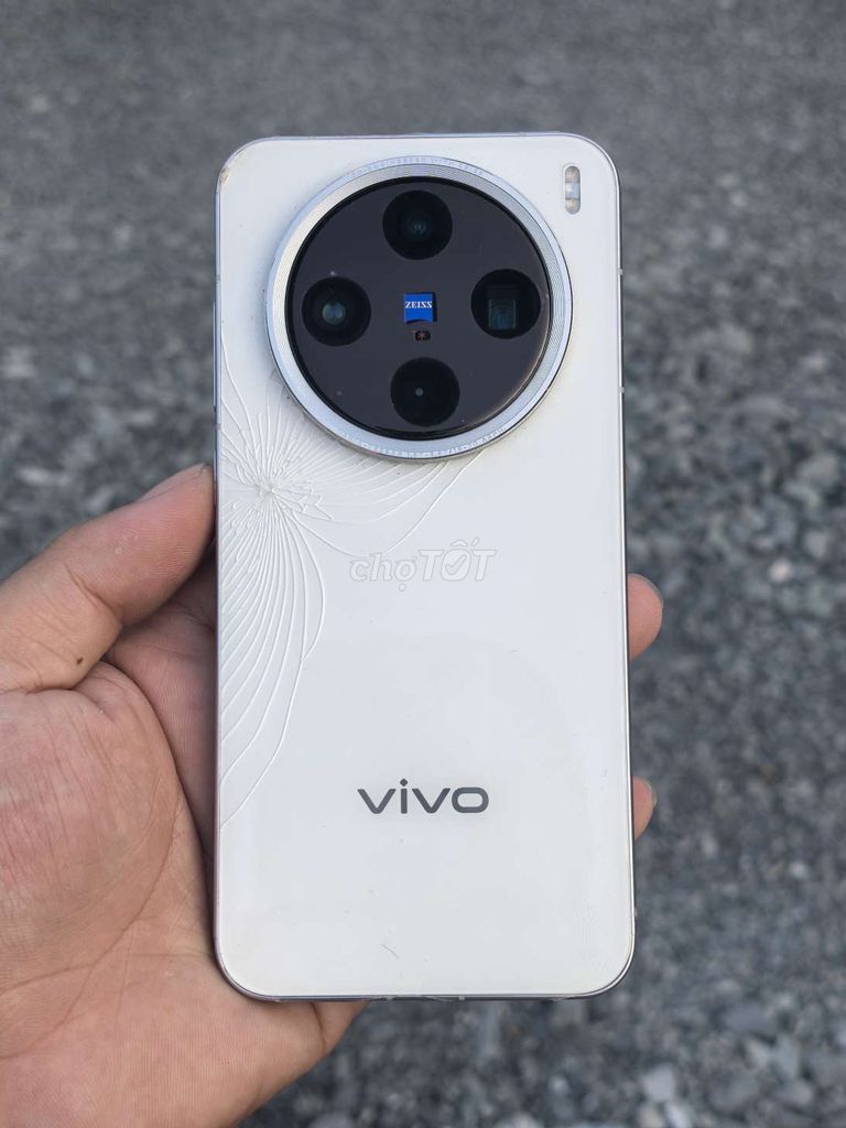 Vivo X200 Pro mini 256GB Trắng. Mua bán Điện thoại tại Huyện Mỏ Cày Bắc Bến Tre được đăng bởi thọ hình 1