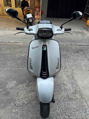 Piaggio Vespa Sprint iGet 2017 Bạc