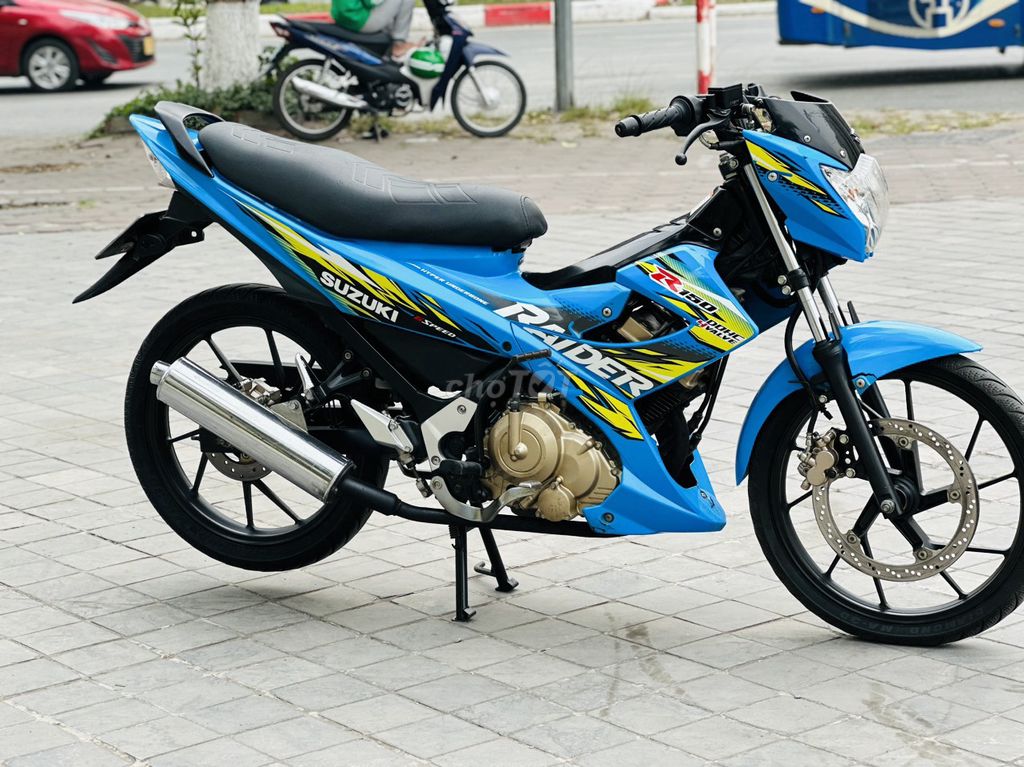 Suzuki Raider 150 xanh chính chủ mua 2018