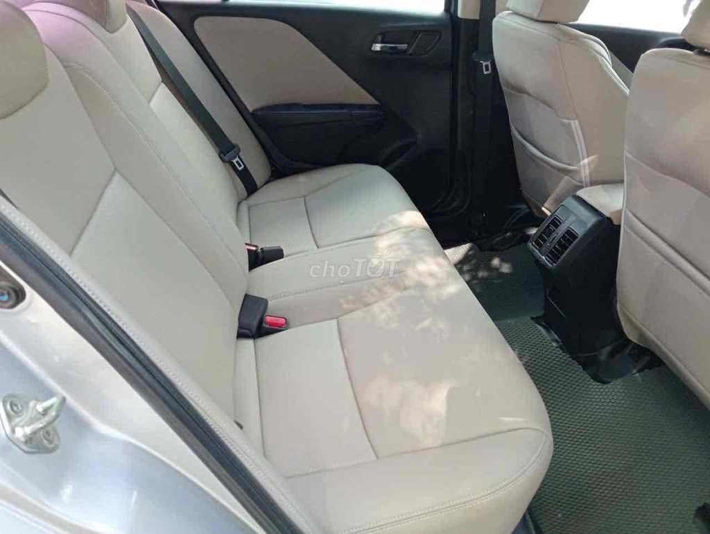 Honda City 2016 1.5 CVT - 180000 km. Mua bán Ô tô tại Quận Hà Đông Hà Nội được đăng bởi A toàn hình 6