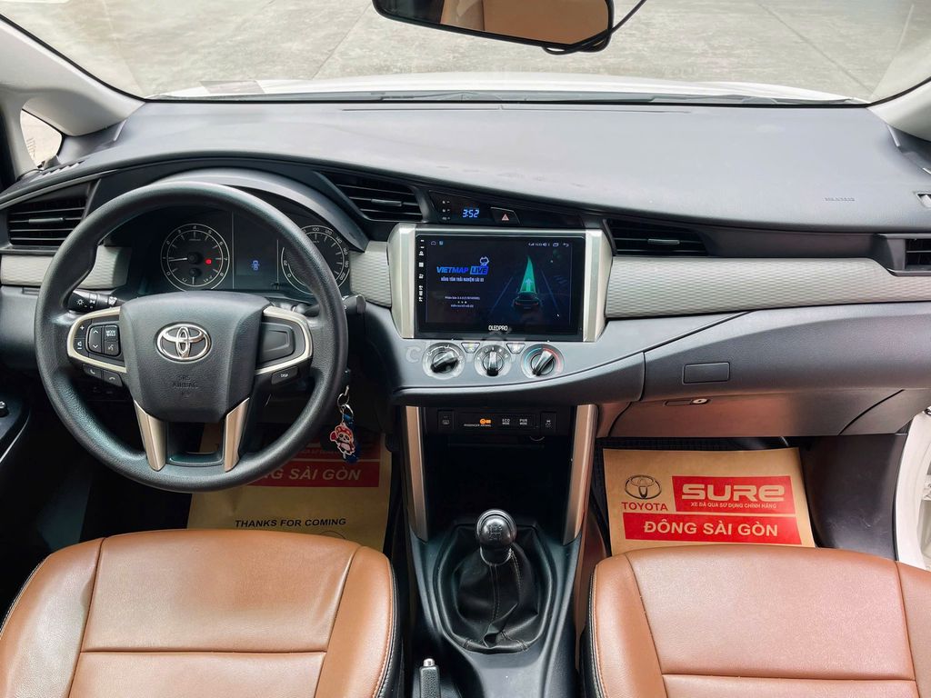 Toyota Innova E 2019 МКПП, редкий белый цвет