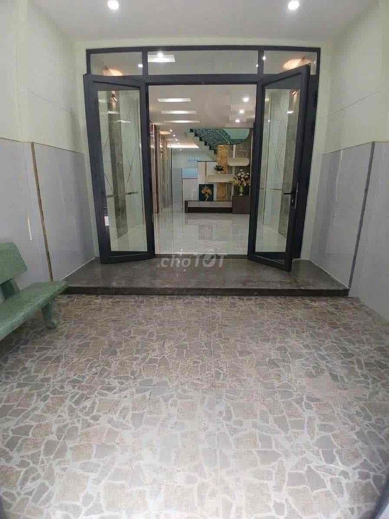 Nhà đẹp Tân Phú - Ô tô ngủ trong nhà - Ngay Chợ Tân Hương
