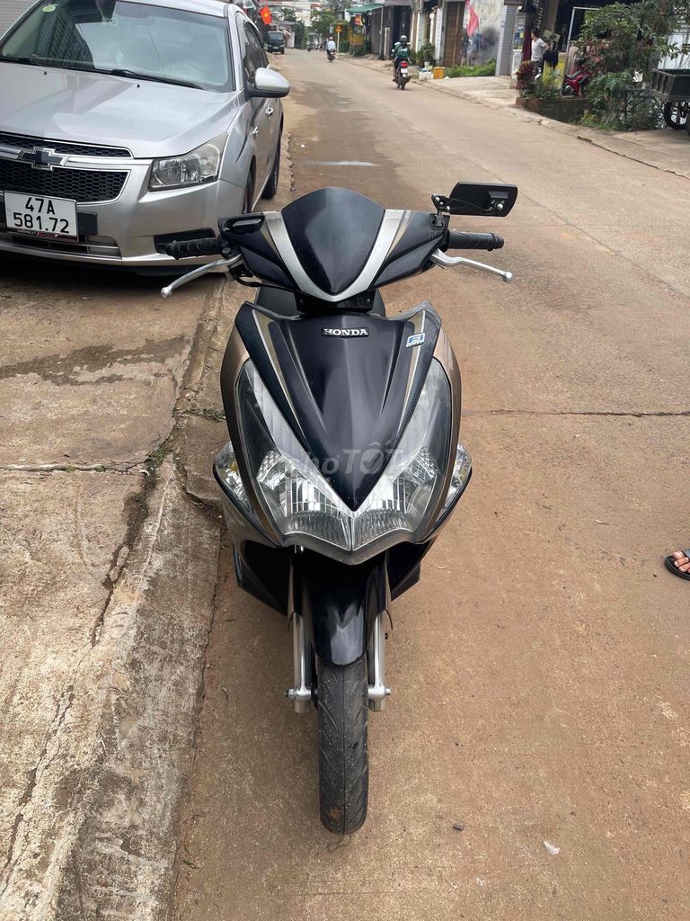 bán honda ab 2012. phun xăng điện tử. Mua bán Xe máy tại Thành phố Buôn Ma Thuột Đắk Lắk được đăng bởi nguyễn đức biên hình 1