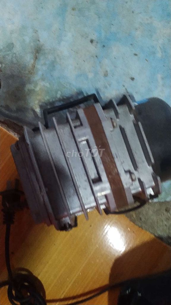 Máy thổi ô xy cá. Mua bán Nội thất, đồ gia dụng khác tại Huyện Cần Giuộc Long An được đăng bởi ẮC QUY TRÍ LINH  hình 1