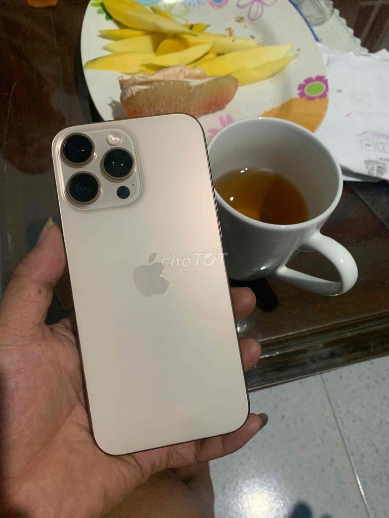 iPhone 16 Pro Max 256GB Vàng. Mua bán Điện thoại tại Huyện Phú Giáo Bình Dương được đăng bởi em ly hình 1