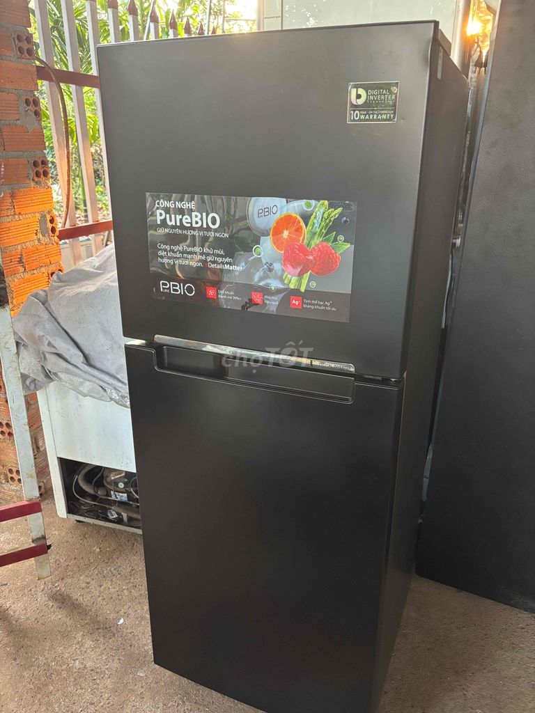 Tủ lạnh Samsung 208L Inverter Đen. Mua bán Tủ lạnh tại Huyện Châu Đức Bà Rịa - Vũng Tàu được đăng bởi Hà Minh hình 1