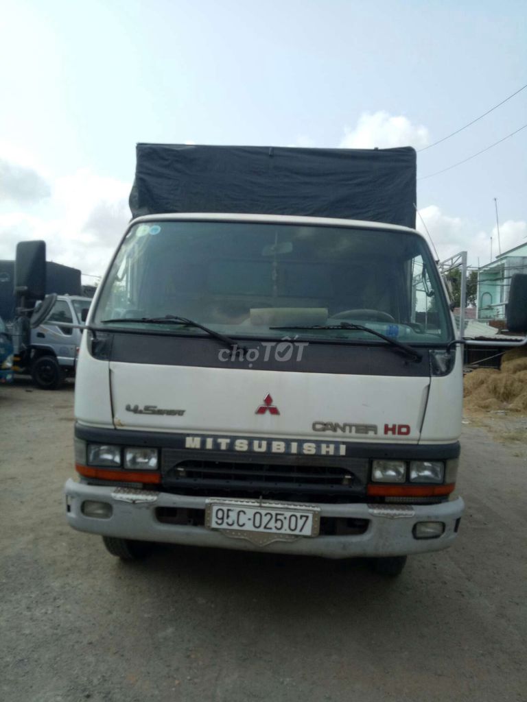 Giá xe Mitsubishi 4 tấn 2007 đã sử dụng giá 285 triệu. Trao đổi: 0966203080