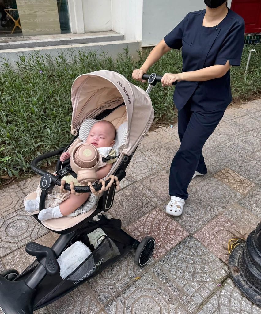 Xe đẩy trẻ em Baobaohao màu Be Rất mới. Mua bán Mẹ và bé tại Quận Bình Thạnh Tp Hồ Chí Minh được đăng bởi Trầm võ minh anh hình 1