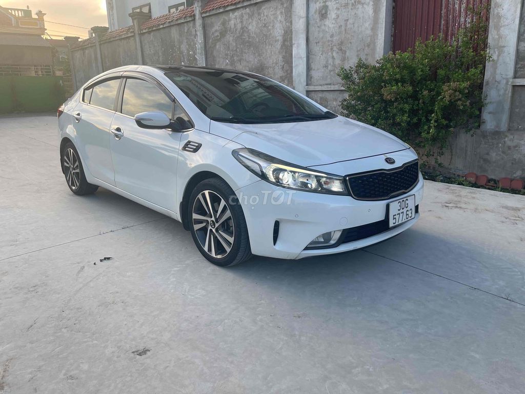 Kia Cerato 2017- 2.0 AT - 7000 km. Mua bán Ô tô tại Quận Cầu Giấy Hà Nội được đăng bởi ngoc cuong hình 4