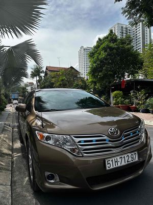 Tôi cần bán xe nhà chính chủ Venza 2009 nguyên zin. Mua bán Ô tô tại Quận 1 Tp Hồ Chí Minh được đăng bởi Luật Nguyễn hình 1