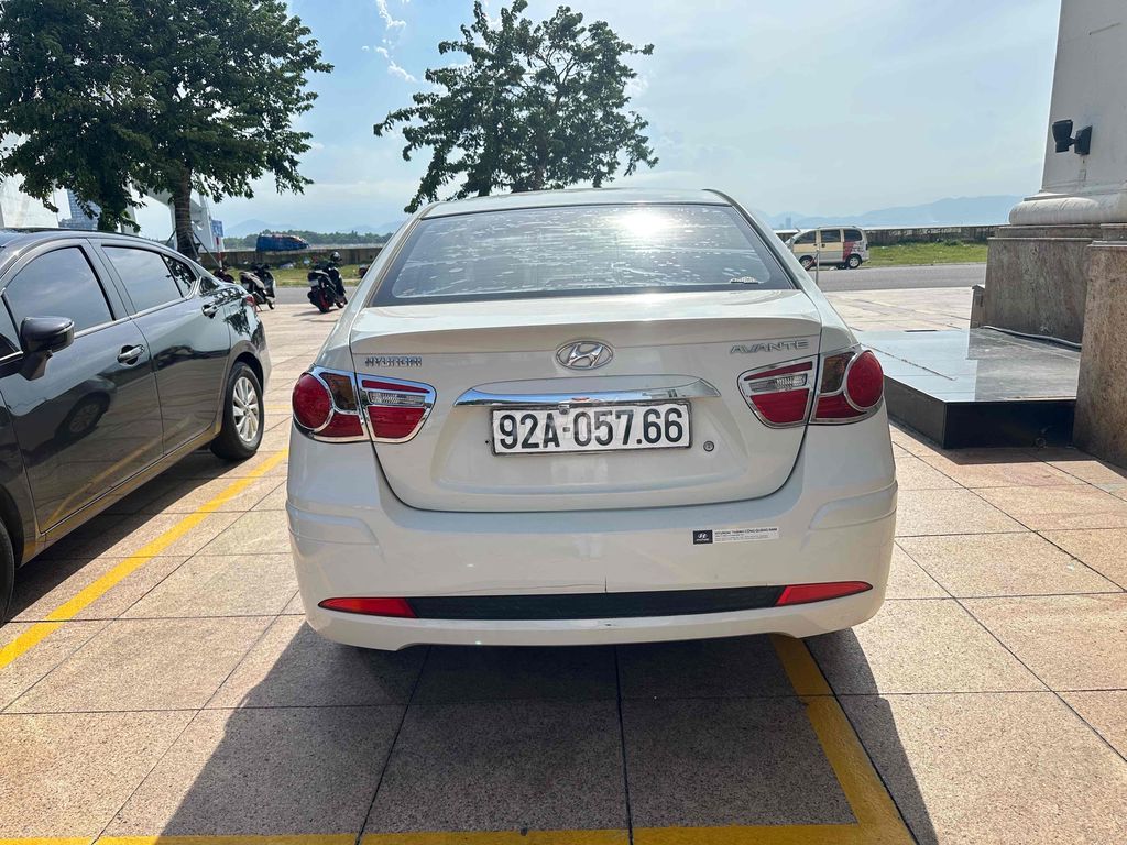 Hyundai Avante 2015 1.6 MT - 140000 km. Mua bán Ô tô tại Quận Sơn Trà Đà Nẵng được đăng bởi Châu Nguyễn hình 4