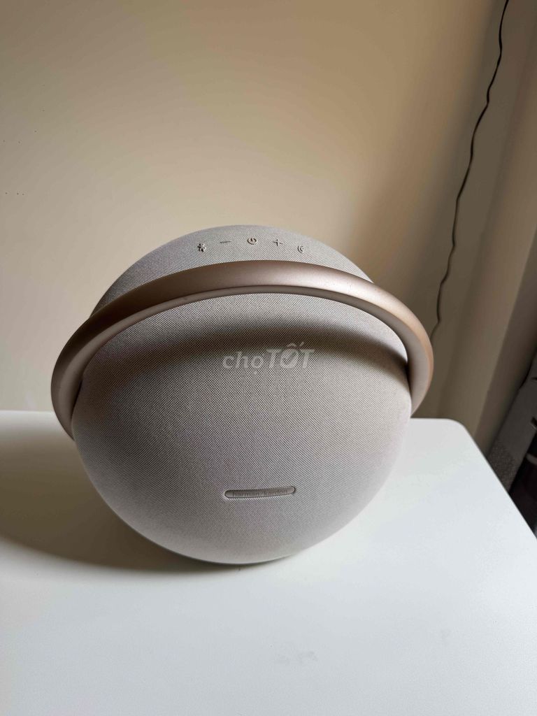 Loa Bluetooth Harman Kardon Studio 8 Vàng gold. Mua bán Tivi, Âm thanh tại Quận Sơn Trà Đà Nẵng được đăng bởi Long Hồ hình 1