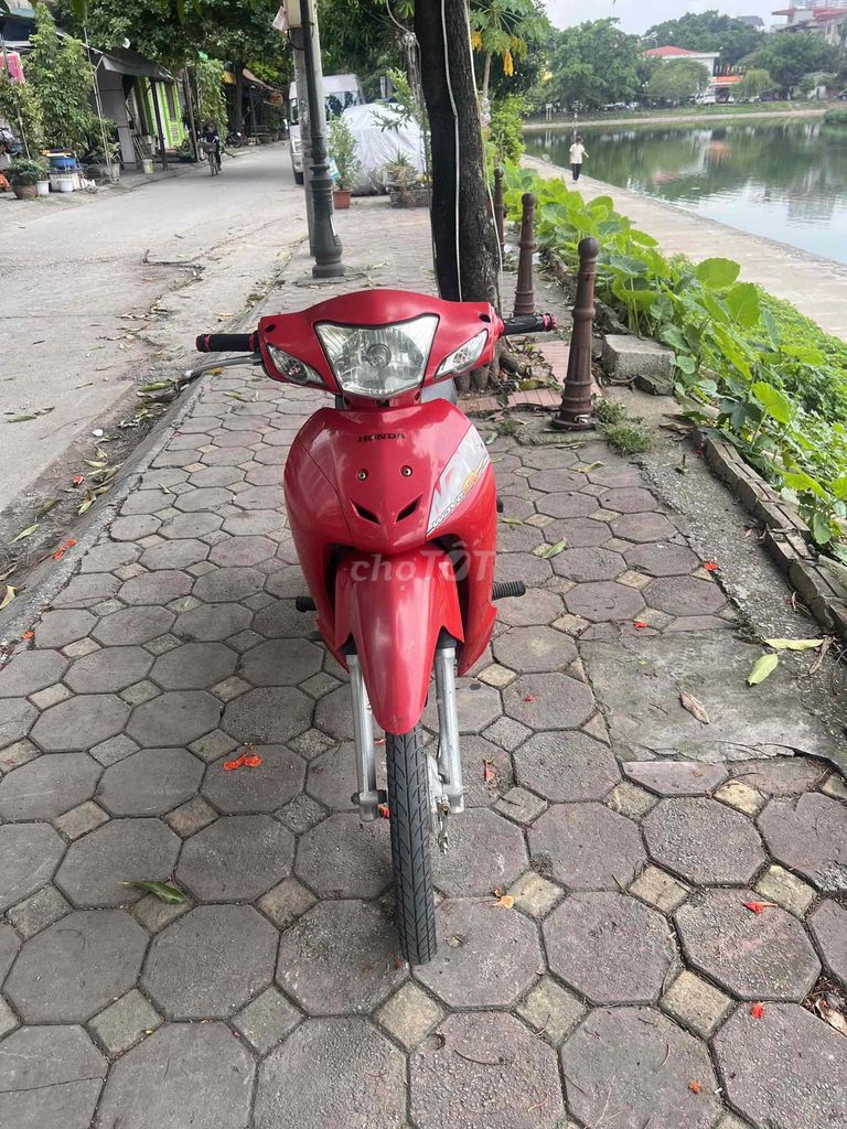 Красные номера автомобилей Honda Wave
