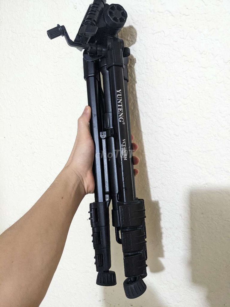 Tripod Yunteng VCT 690RM