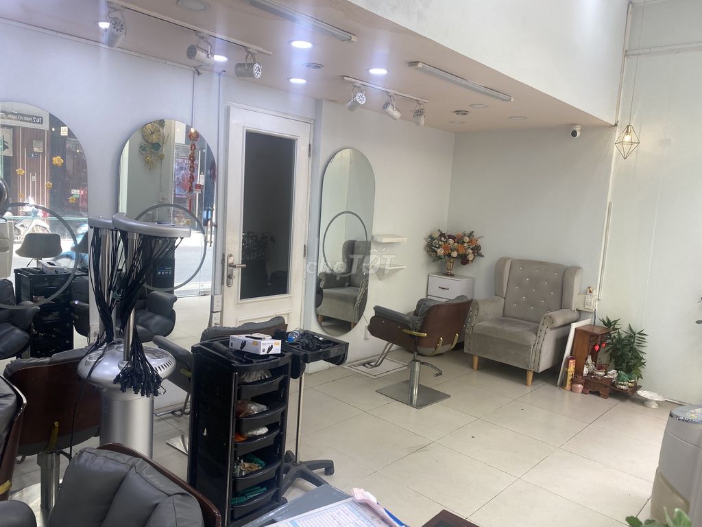 Minh Cần Thanh Lý Salon Tiệm Tóc Ở Quận Bình Thạnh