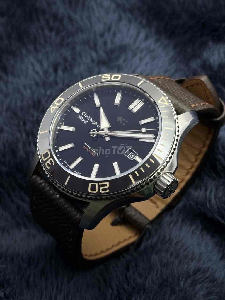 Đồng hồ Christopher Ward C600 Trident Automatic