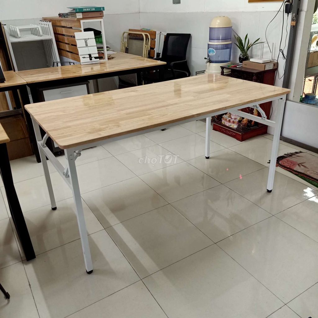 Bàn làm việc chân xếp gọn. Mua bán Bàn ghế tại Quận Ninh Kiều Cần Thơ được đăng bởi Nội Thất Tuấn Nguyễn hình 1