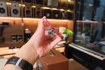 SAMSUNG Z FLIP 7 – ĐỎ SAN HÔ SIÊU ĐẸP, FULLBOX!. Mua bán Điện thoại tại Quận Bình Thạnh Tp Hồ Chí Minh được đăng bởi Vân Anh 2Tech House