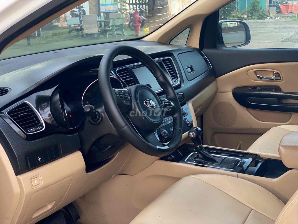 Kia Sedona 2016 2.2 Dầu Trắng. Mua bán Ô tô tại Thành phố Long Khánh Đồng Nai được đăng bởi Mr hiếu hình 8