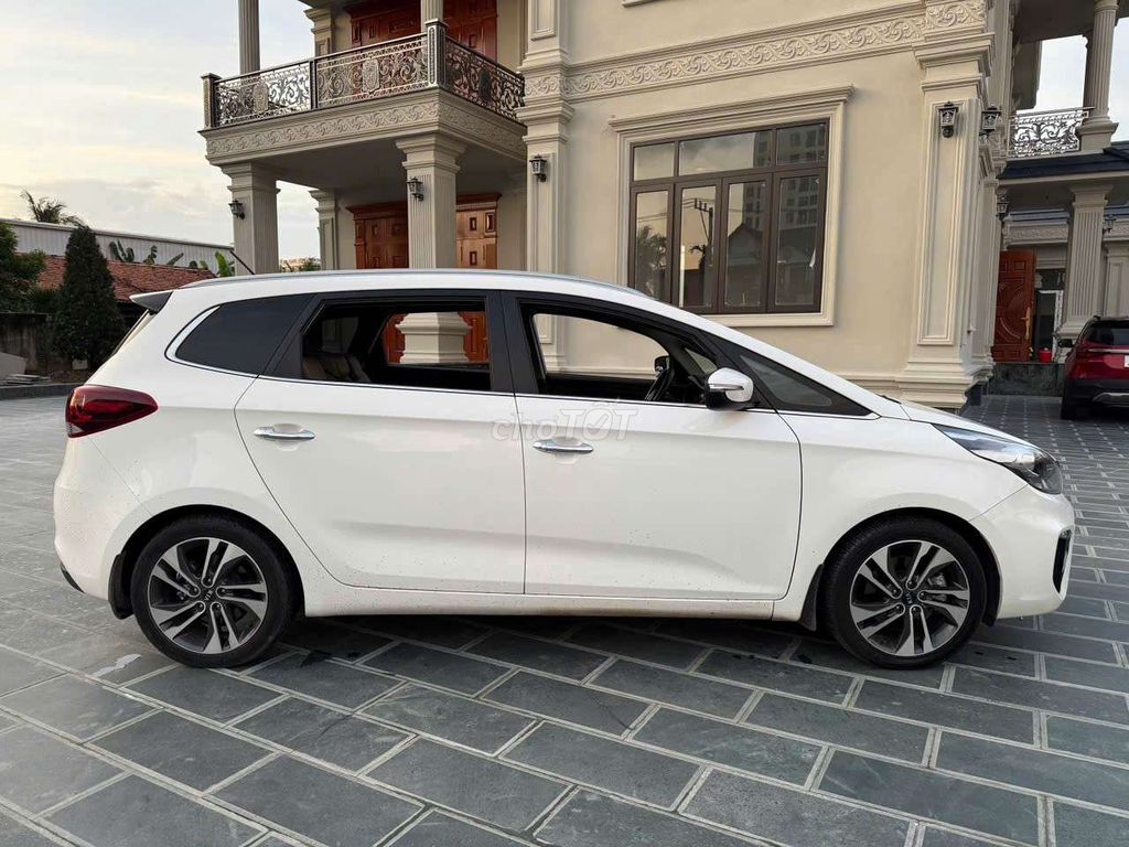 KIA RONDO AT SX 2020 Deluxe  - 24000 km. Mua bán Ô tô tại Thành phố Thủ Đức Tp Hồ Chí Minh được đăng bởi BÌNH VÌNH PHÚ CHUYÊN XE LƯỚT BAO TEST HÃNG  hình 2