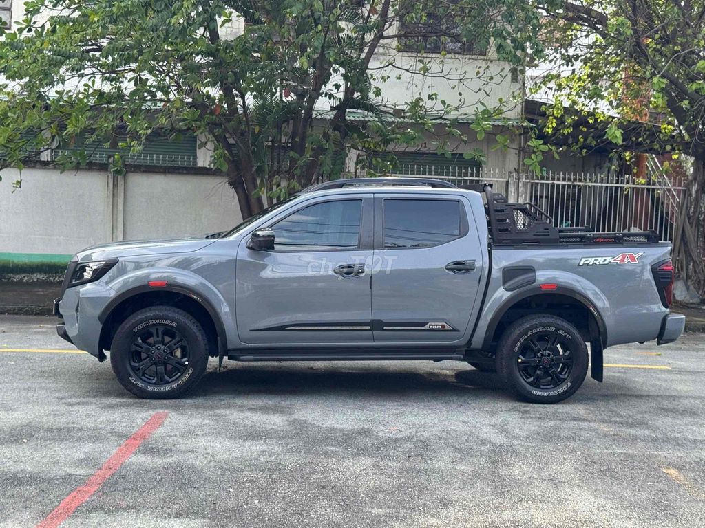 Nissan Navara 2023 Pro-4X 2.3 AT 4WD - 29000 km. Mua bán Ô tô tại Quận Tân Phú Tp Hồ Chí Minh được đăng bởi Thuý Thanh hình 2