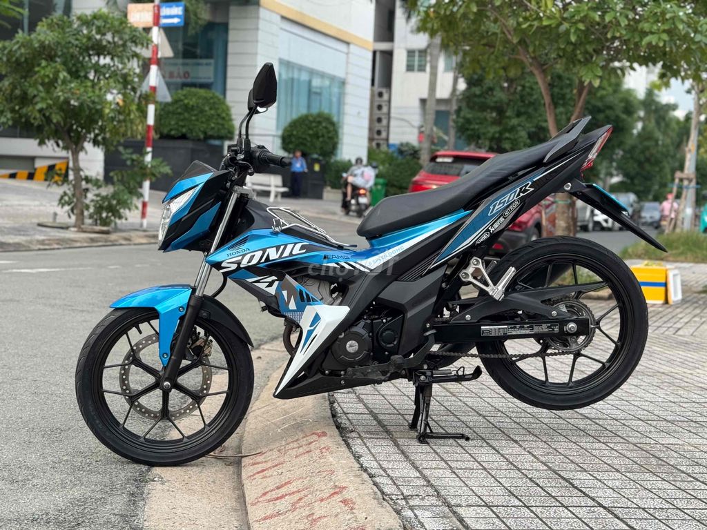 💥💥 Sonic 150 2021 Bstp Chính Chủ Chất Xe Zin. Mua bán Xe máy tại Quận 7 Tp Hồ Chí Minh được đăng bởi Cửa Hàng Xe Máy Hoàng Hưng Q7 hình 2