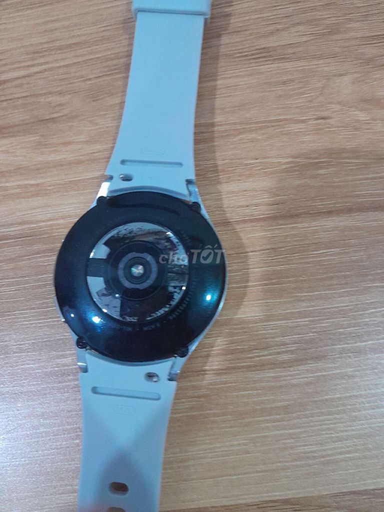 Samsung Galaxy Watch4 Classic Xám. Mua bán Thiết bị đeo thông minh tại Quận Bắc Từ Liêm Hà Nội được đăng bởi Cao Quốc Phong hình 1
