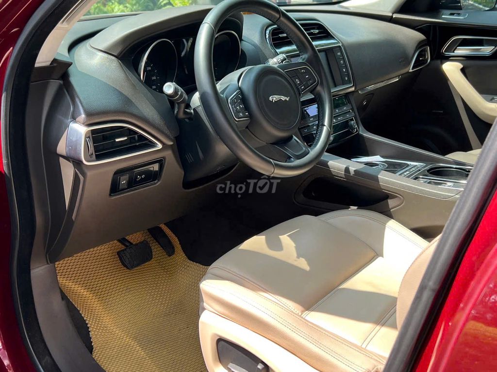 JAGUAR F/PACE. 3.5 TURBO đời 2017  Nhập Anh. Mua bán Ô tô tại Quận 11 Tp Hồ Chí Minh được đăng bởi Nam hình 14