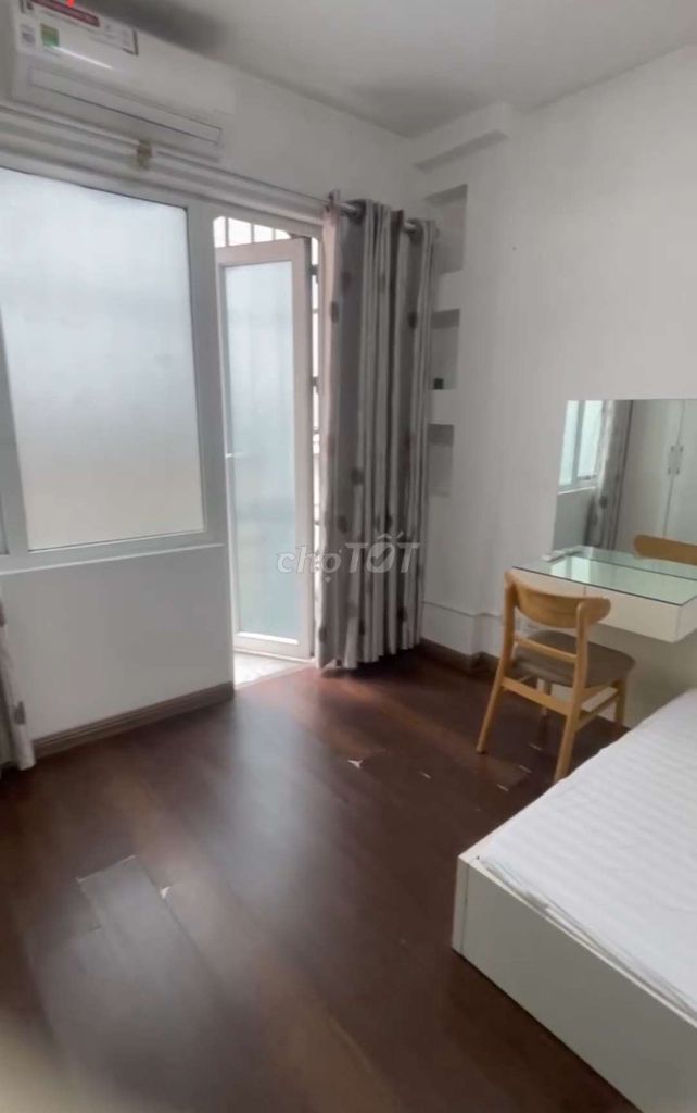 2 спальни и 1 гостиная, 80 м², на улице Нгуен Тхи Динь, 10,5 млн