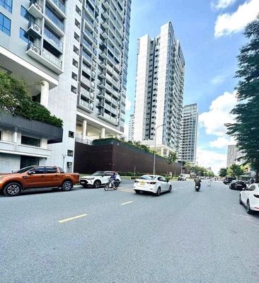 Sản Phẩm Tốt tại Trung Tâm Thành Phố Thủ Đức. Mua bán nhà ở tại Thành phố Thủ Đức Tp Hồ Chí Minh được đăng bởi Mr Dũng