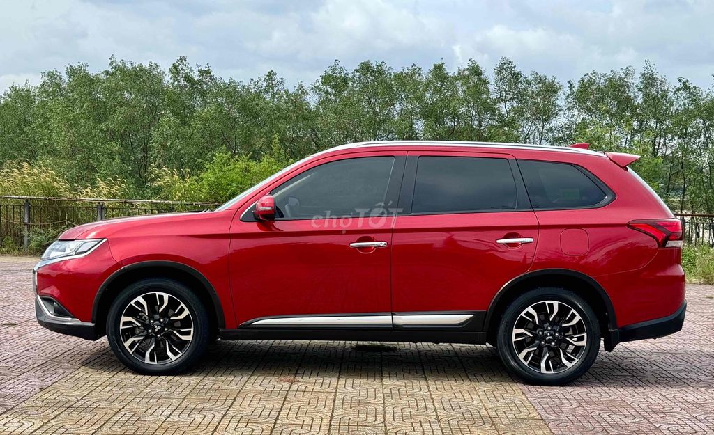 Mitsubishi Outlander 2020 2.0 CVT - 47000 km. Mua bán Ô tô tại Quận Cẩm Lệ Đà Nẵng được đăng bởi nguyễn văn khoa hình 6