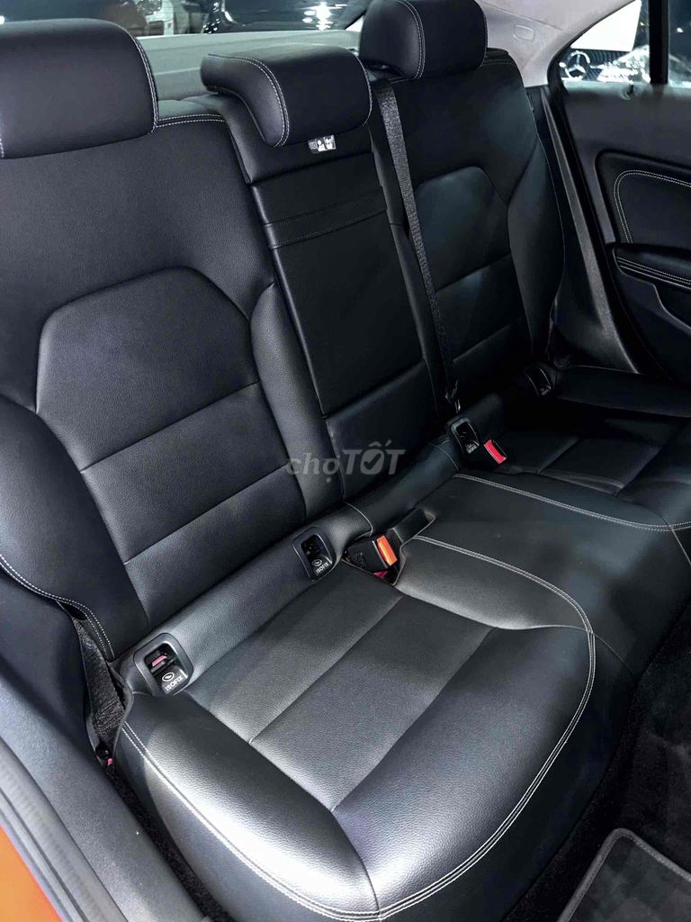 Mercedes Benz CLA Class 2018 CLA 200 - 42000 km. Mua bán Ô tô tại Quận 7 Tp Hồ Chí Minh được đăng bởi Lê Văn Út hình 16