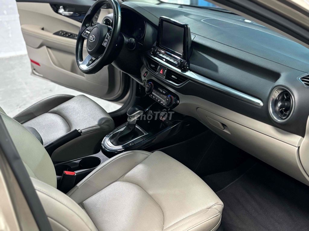 Kia Cerato 2019 1.6 AT Luxury - 21000 km. Mua bán Ô tô tại Huyện Hóc Môn Tp Hồ Chí Minh được đăng bởi Nguyễn Hảo Trung hình 9