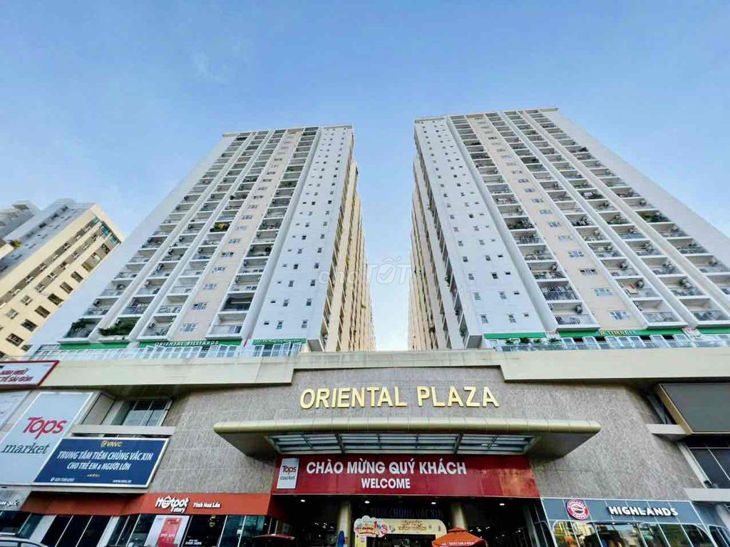 Bán gấp căn hộ Oriental Plaza, Âu Cơ, Tân Phú, 90m2, 2PN, 2WC