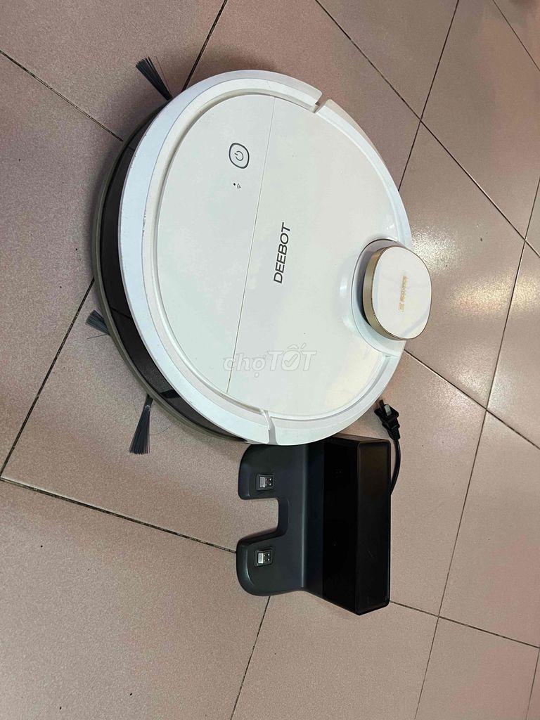 Robot hút bụi Ecovacs Deebot Trắng. Mua bán Thiết bị vệ sinh, nhà tắm tại Quận 11 Tp Hồ Chí Minh được đăng bởi Tuấn Dũng hình 1