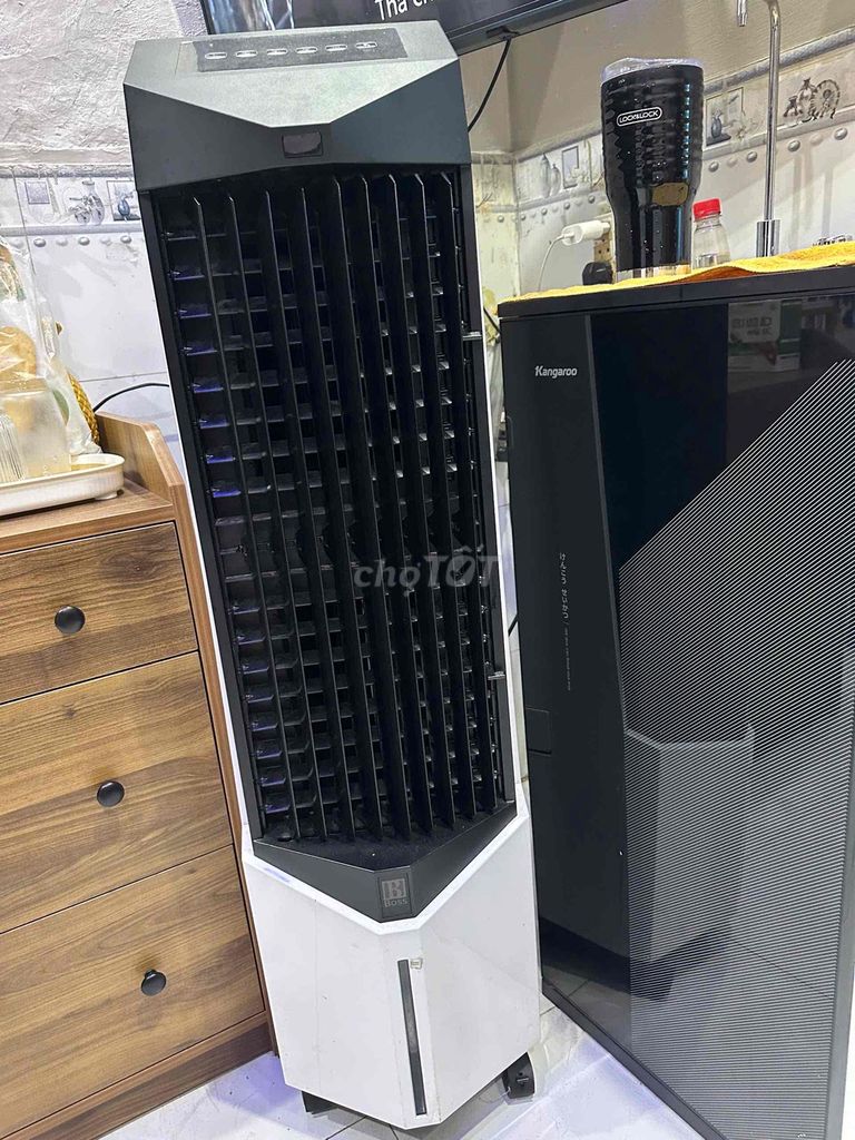 Quạt điều hòa Boss 106 Thái Lan Trắng đen. Mua bán Quạt tại Quận 8 Tp Hồ Chí Minh được đăng bởi Lê Thuỷ hình 1