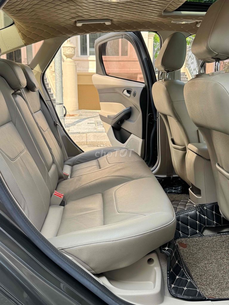 Ford Focus Titanium 2018 chạy 14.000km quá đẹp. Mua bán Ô tô tại Thành phố Thủ Đức Tp Hồ Chí Minh được đăng bởi Hoà Xe Cũ hình 19