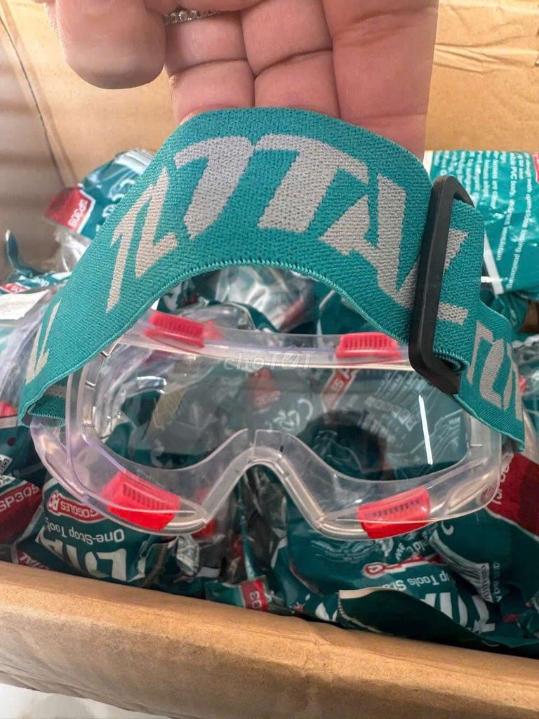 Kính bảo hộ TOTAL Trong suốt. Mua bán Phụ kiện thời trang khác tại Quận Bình Thuỷ Cần Thơ được đăng bởi  Thiết Bị Cơ Khí Trà Nóc Cần Thơ hình 1